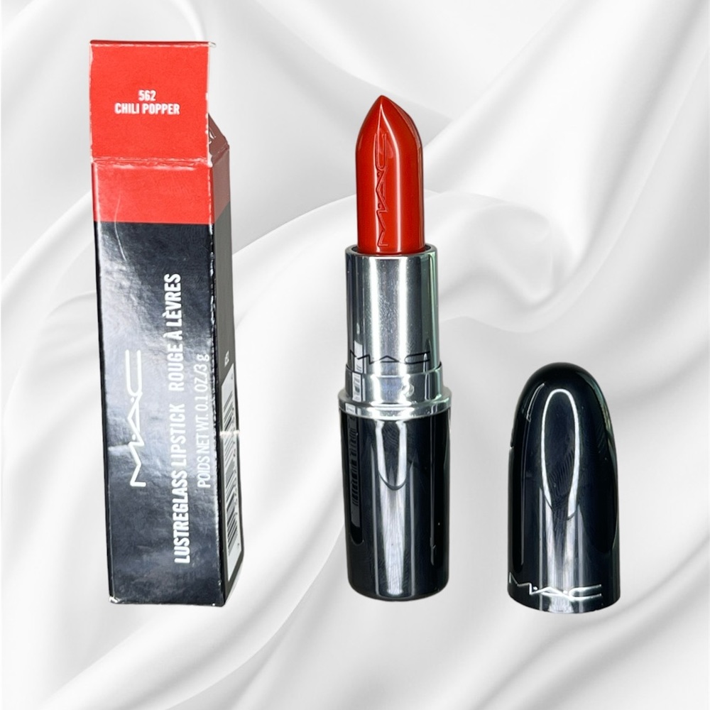 MAC LUSTREGLASS SHEER-SHINE LIPSTICK CHILI POPPER 562